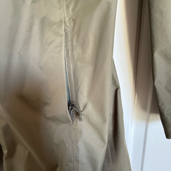 Patagonia Torrentshell 3 L City Coat - Picture 7 of 10